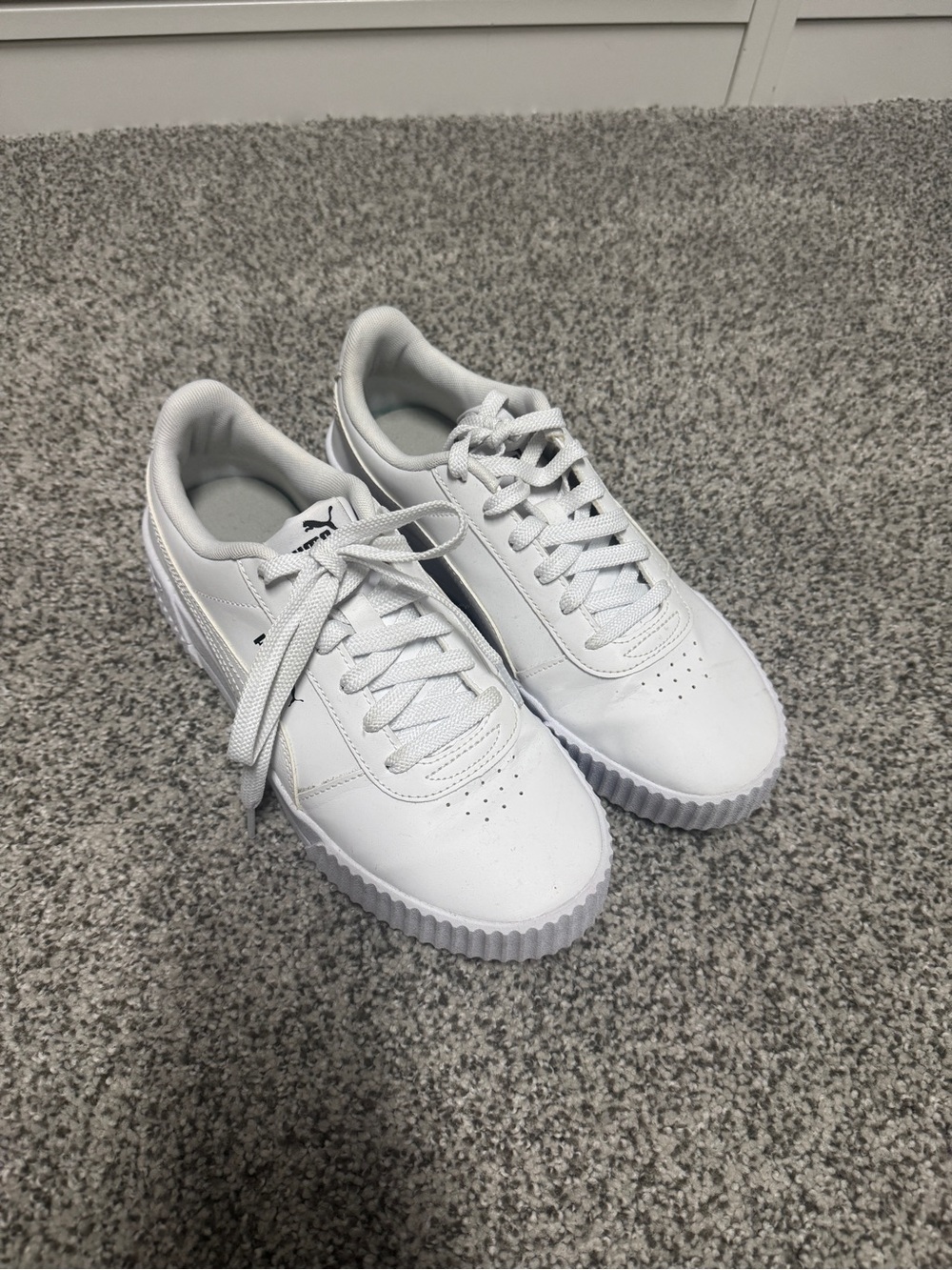 Puma WomensWhite Low-Top Lace-Up Sneakers